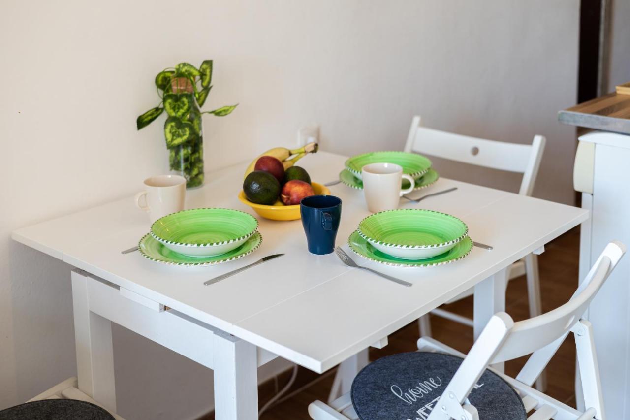 Beach Studio Apartment Playa Malagueta Málaga Extérieur photo